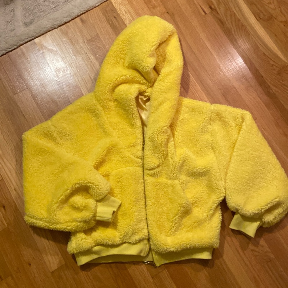 Cropped yellow plush zip up with oversized hood Womens Small (fits like medium)